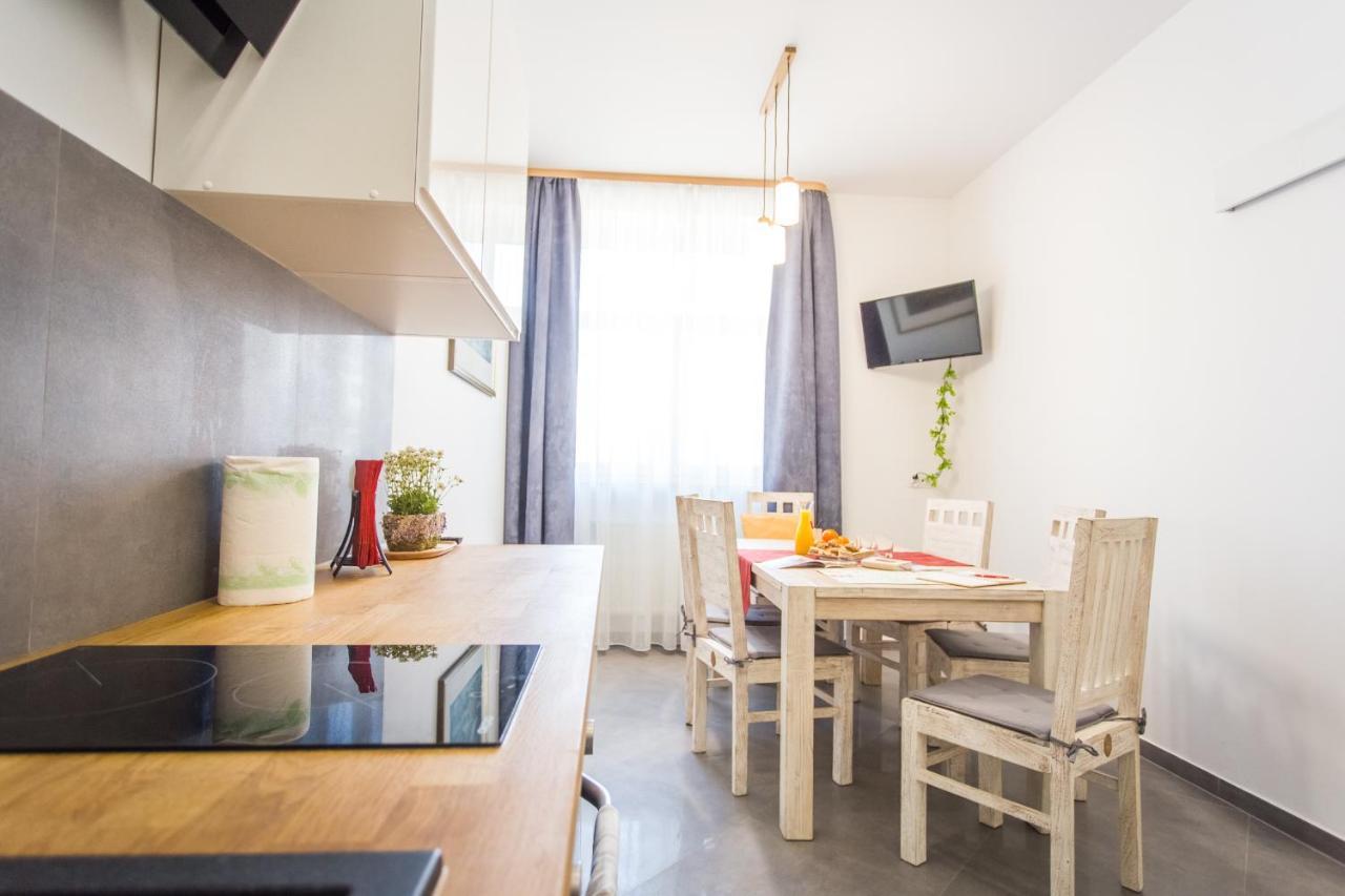 Fogra Travel Apartment Cracovia Exterior foto